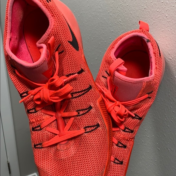 Nike HyperShift - Picture 2 of 3